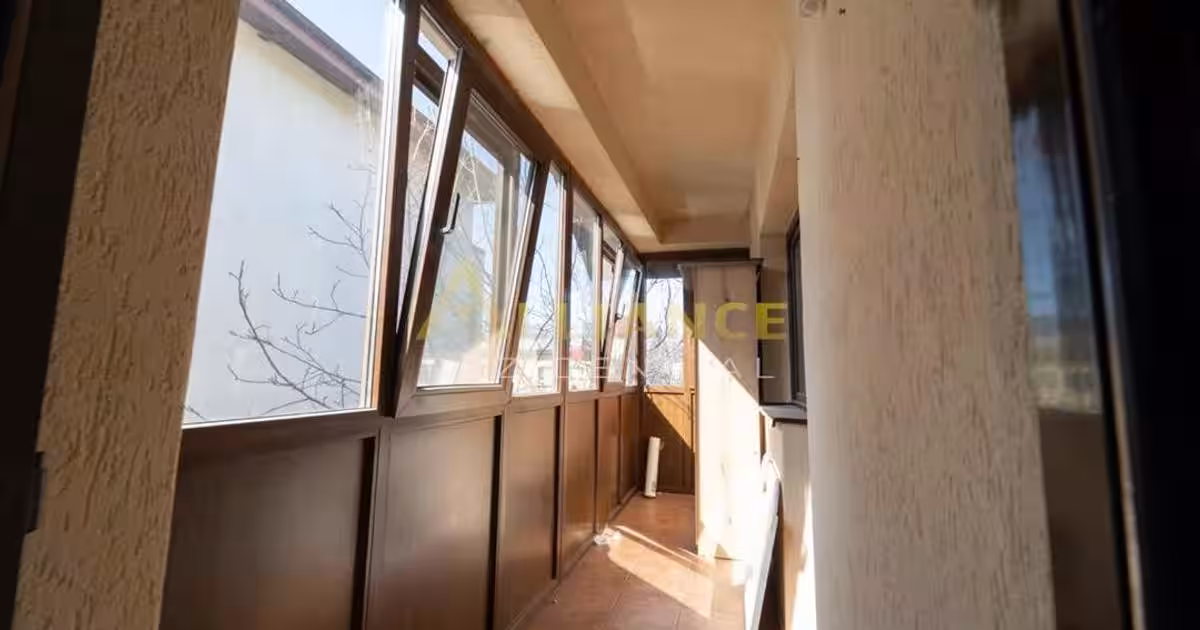 Casă 108 mp cu 4 camere în Popești-Leordeni