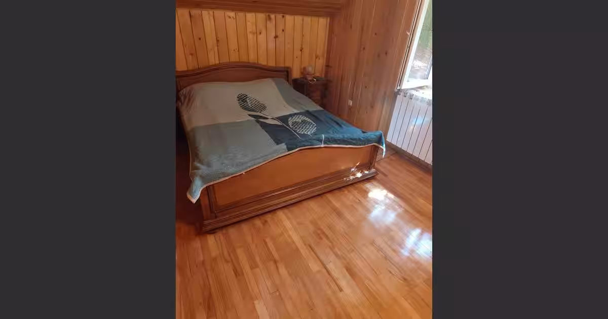 Casă 350 mp cu 7 camere în Provița de Jos