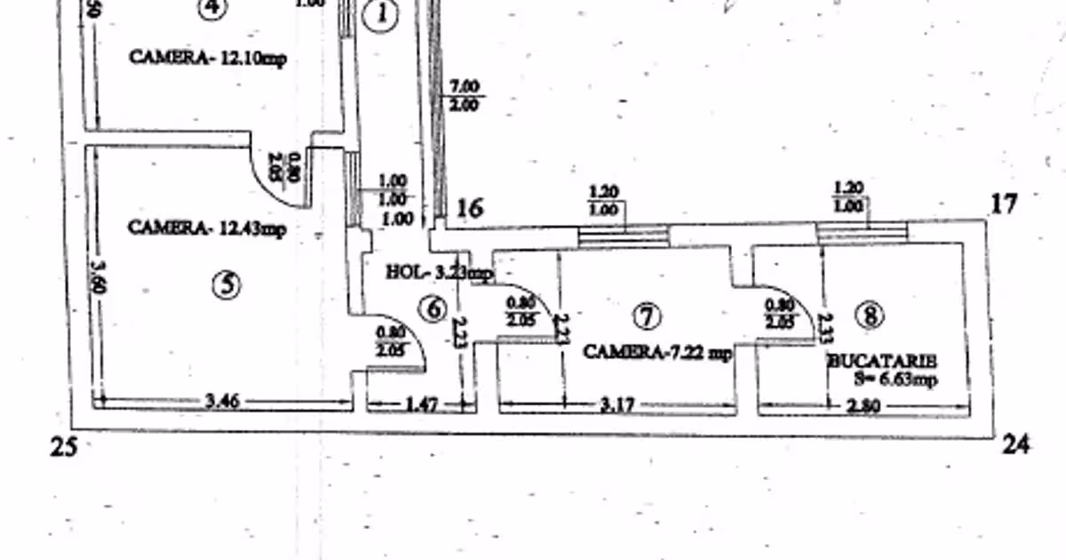 Casă 74 mp cu 3 camere în Roman