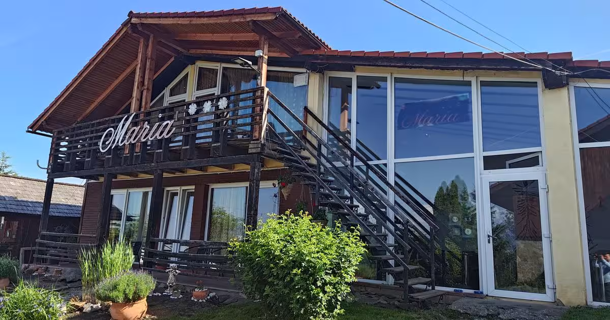 Casă 400 mp cu 10 camere în zona Gușterița, Sibiu