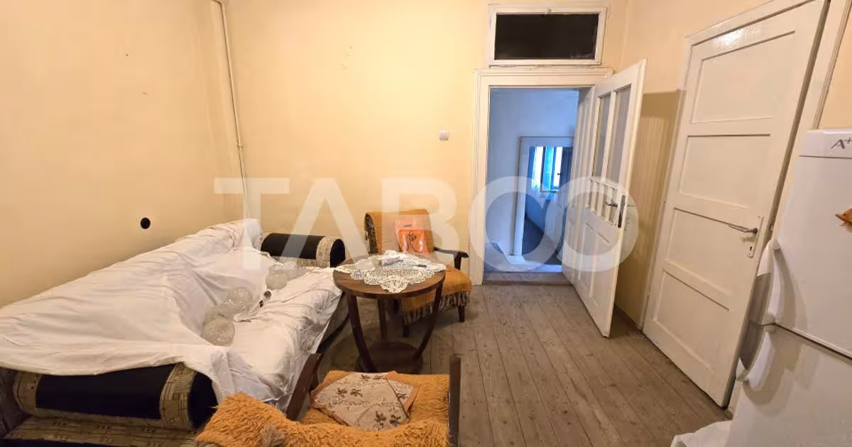 Casă cu 3 camere în zona Piața Cluj, Sibiu