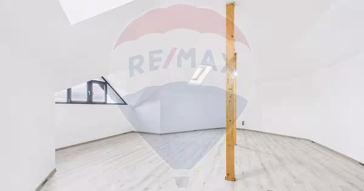 Casă 363 mp cu 7 camere în Snagov