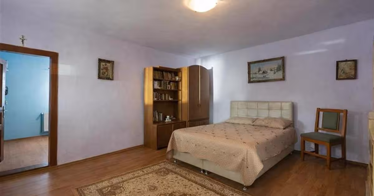 Casă cu 2 camere în zona Exterior Est, Târgu Secuiesc