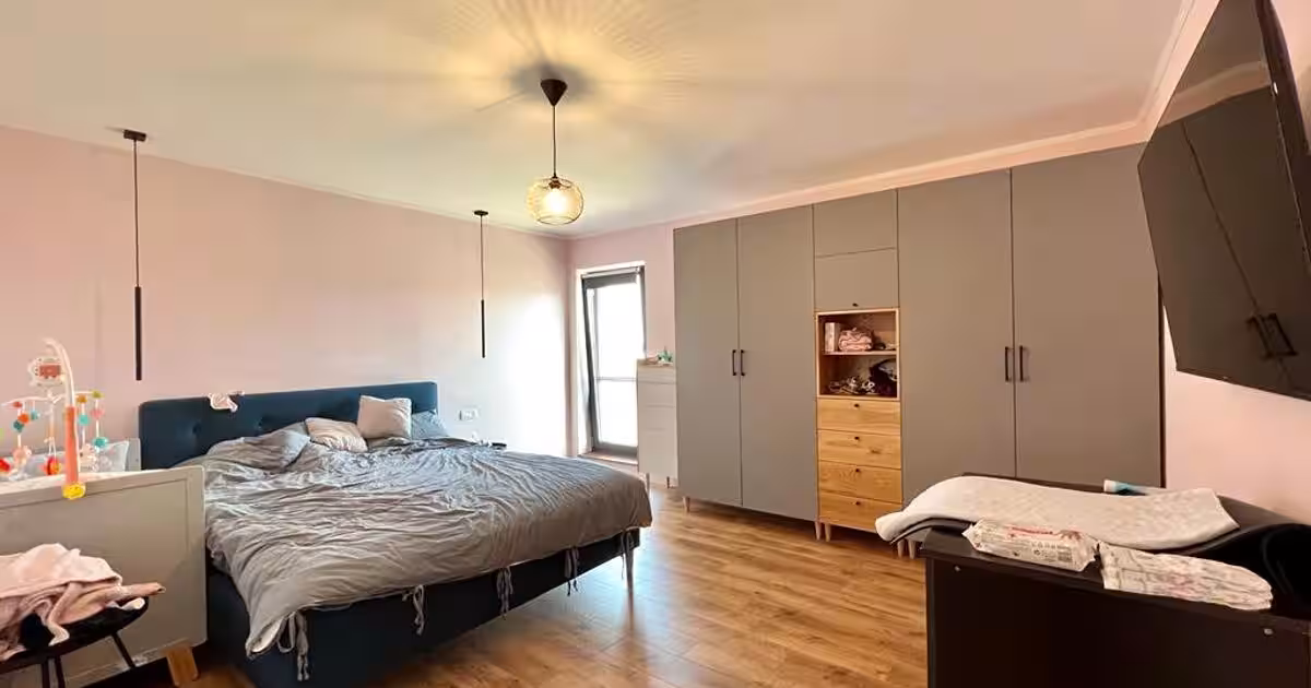 Casa noua 200mp cu teren 600mp finisata mobilata 250.000eur neg