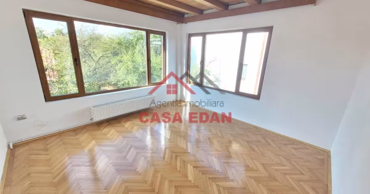 Casă individuală 192 mp cu 6 camere în zona Central, Câmpina