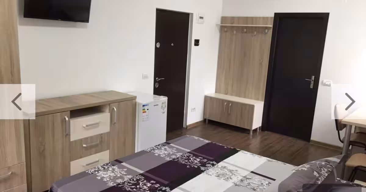 Casă individuală 500 mp cu 10 camere în zona Poarta 6, Constanța