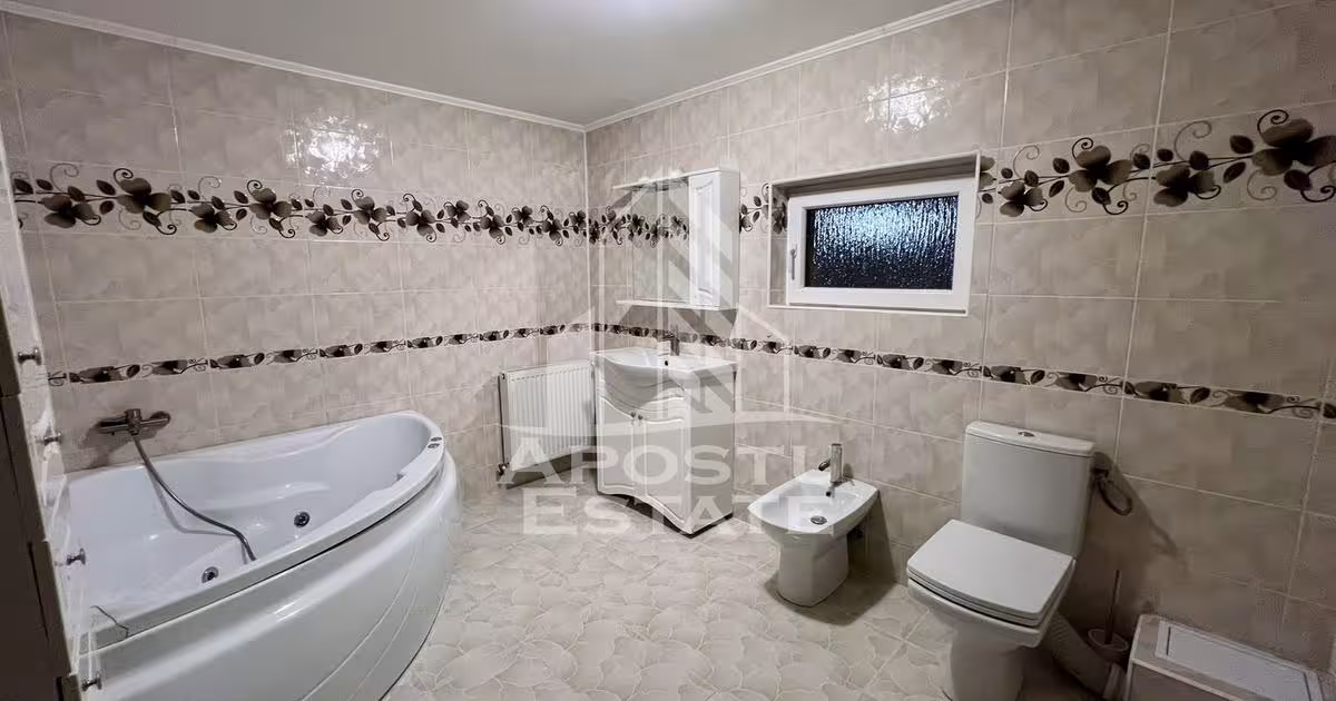 Casă individuală cu 5 camere în Moșnița Nouă