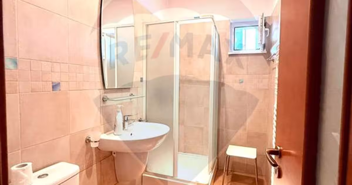 Casă individuală cu 5 camere în zona Ferme, Otopeni