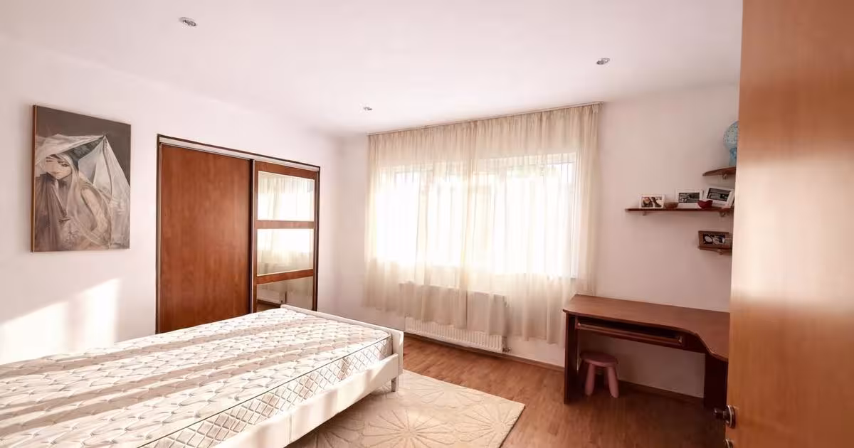 Casă individuală cu 5 camere în zona Sud, Otopeni