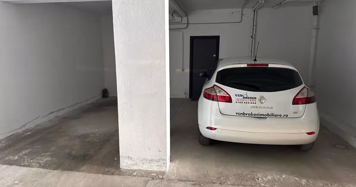 Casă individuală cu 5 camere în Roșu