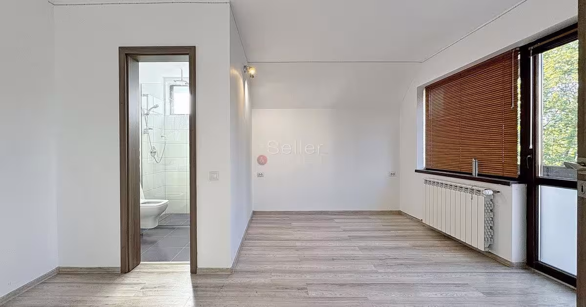 Casă individuală 550 mp cu 9 camere în zona Satulung, Săcele