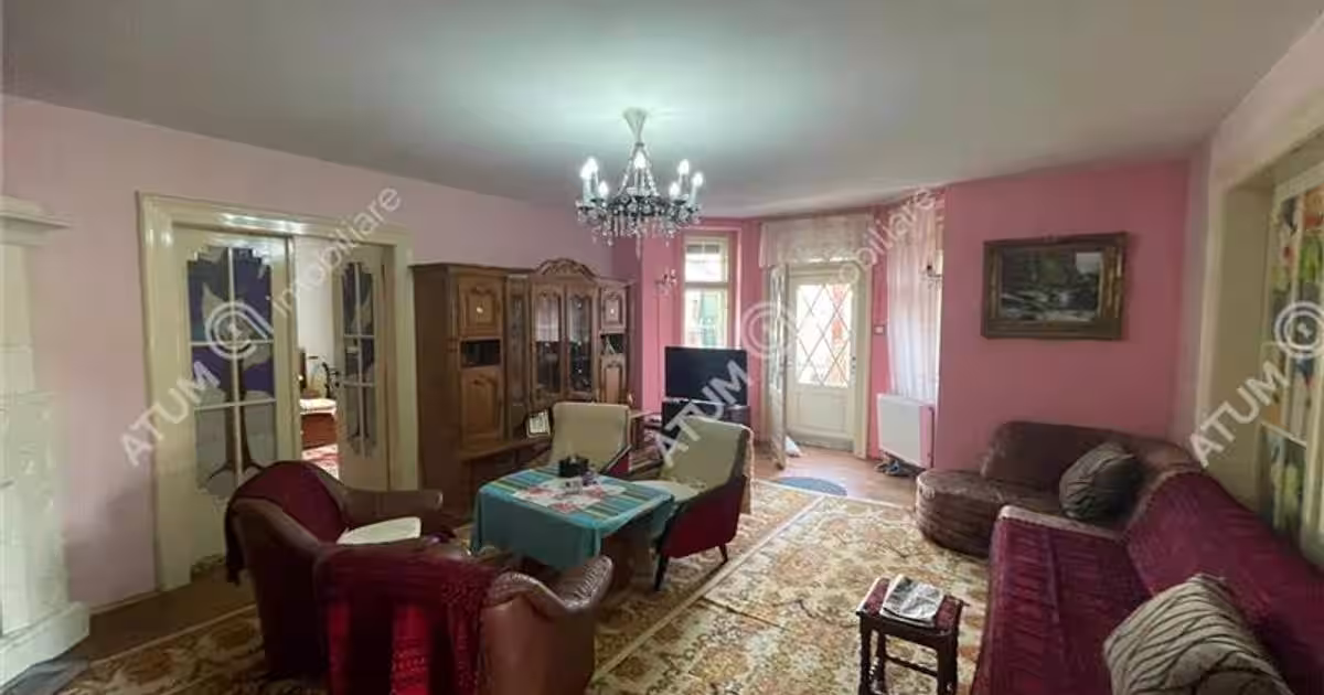 Casă individuală cu 7 camere în zona Sub Arini, Sibiu
