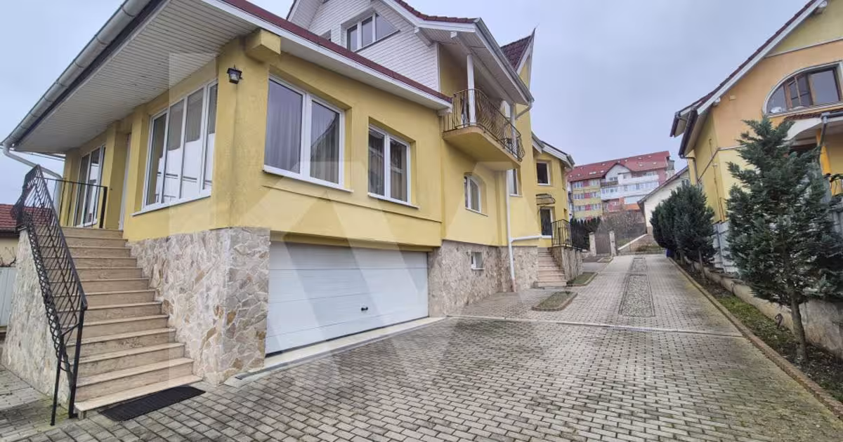 Casă individuală cu 8 camere în zona Valea Aurie, Sibiu