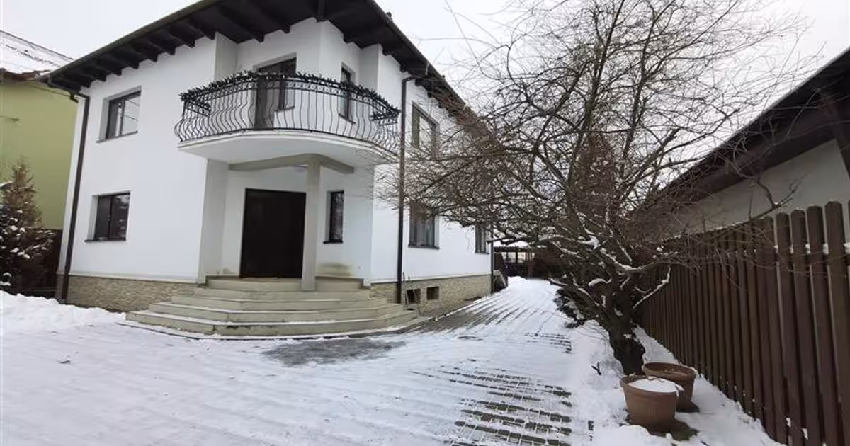 Casă individuală cu 5 camere în zona Periferie, Tălmaciu