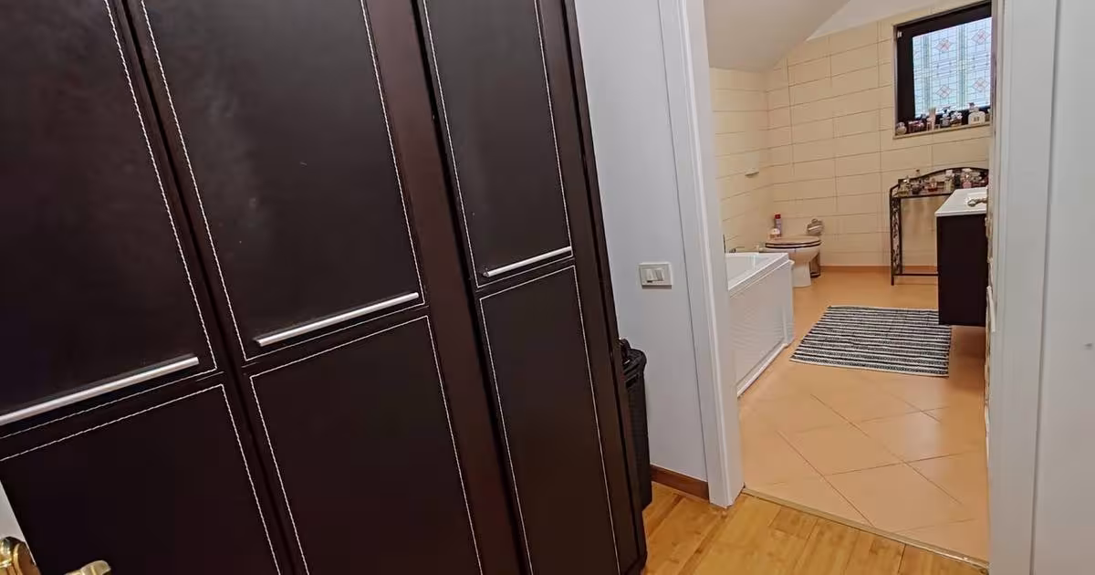 Casă individuală cu 6 camere în zona Central, Voluntari