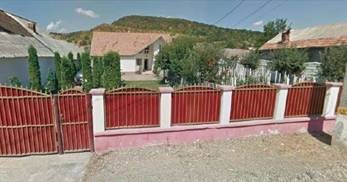 Casă individuală 81 mp cu 2 camere în zona Viișoara, Bistrița preț 248.490 RON