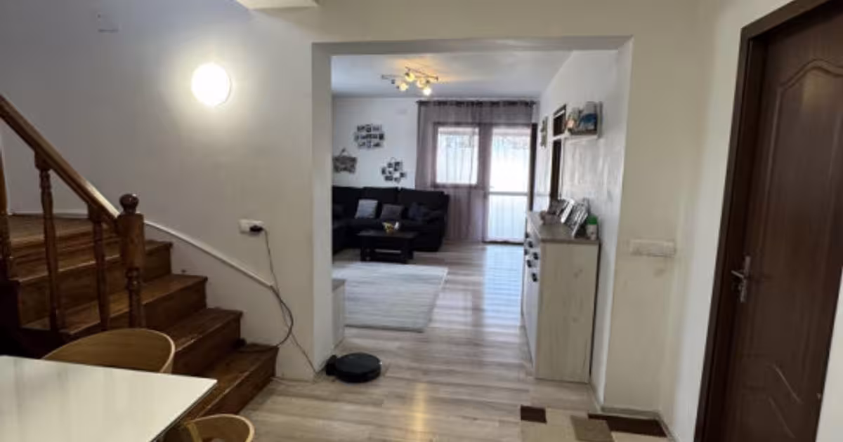 Casă individuală 165 mp cu 5 camere în Blejoi