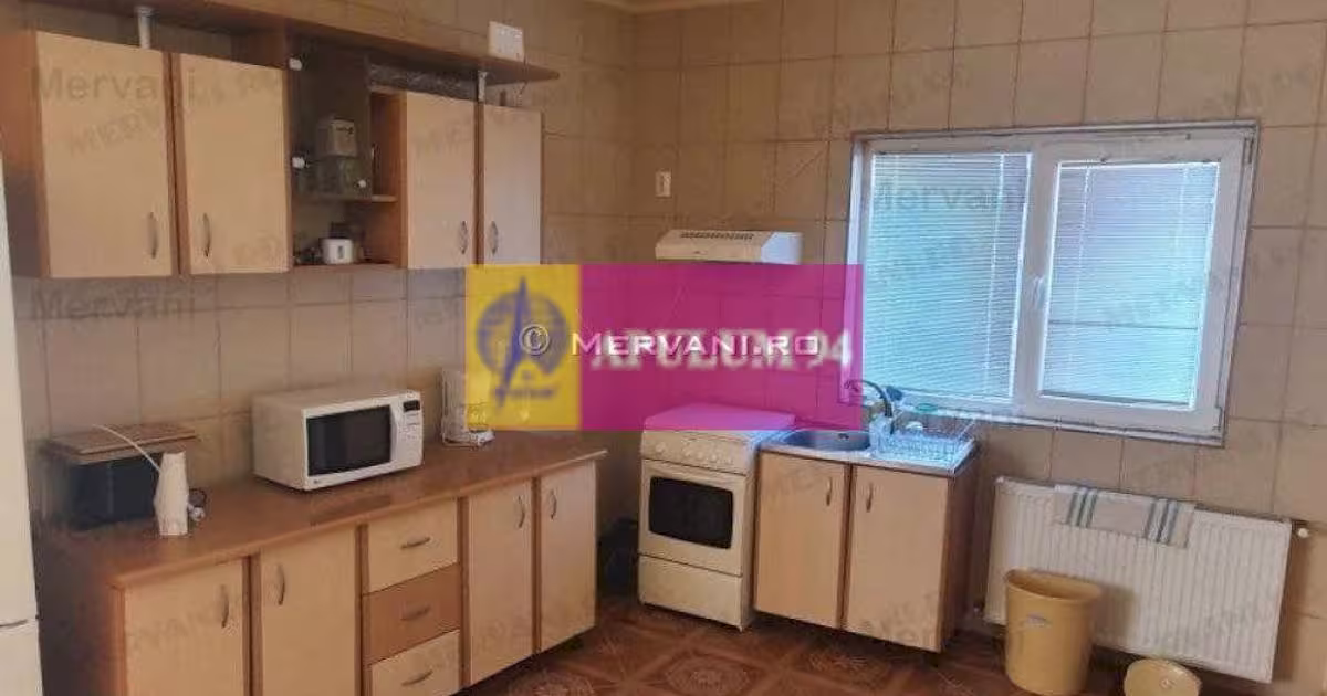 Casă individuală decomandat cu 4 camere în Brebu Megieșesc