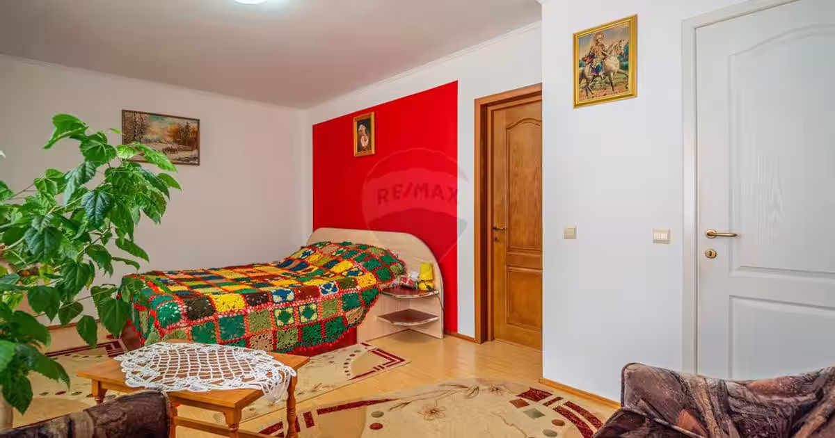 Casă individuală cu 6 camere în zona Poiana Țapului, Bușteni