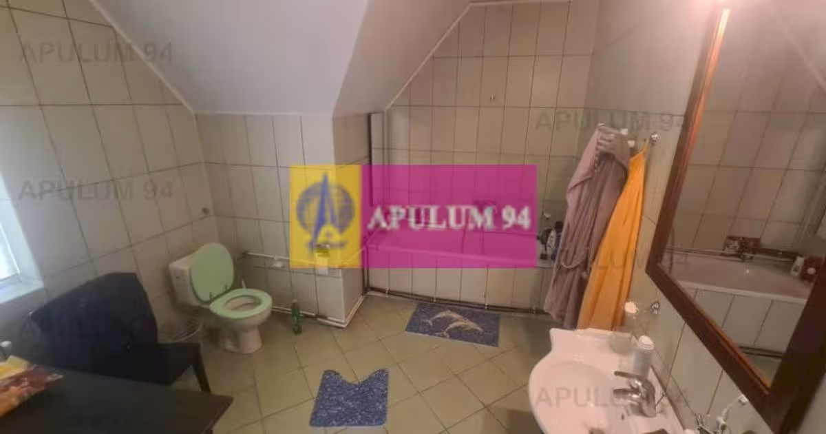 Casă individuală decomandat cu 9 camere în zona Zamora, Bușteni