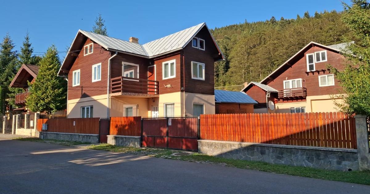 Casă Vilă D+P+E 164mp + teren, vedere Bucegi, Zamora Bușteni – mobilată full, 0%