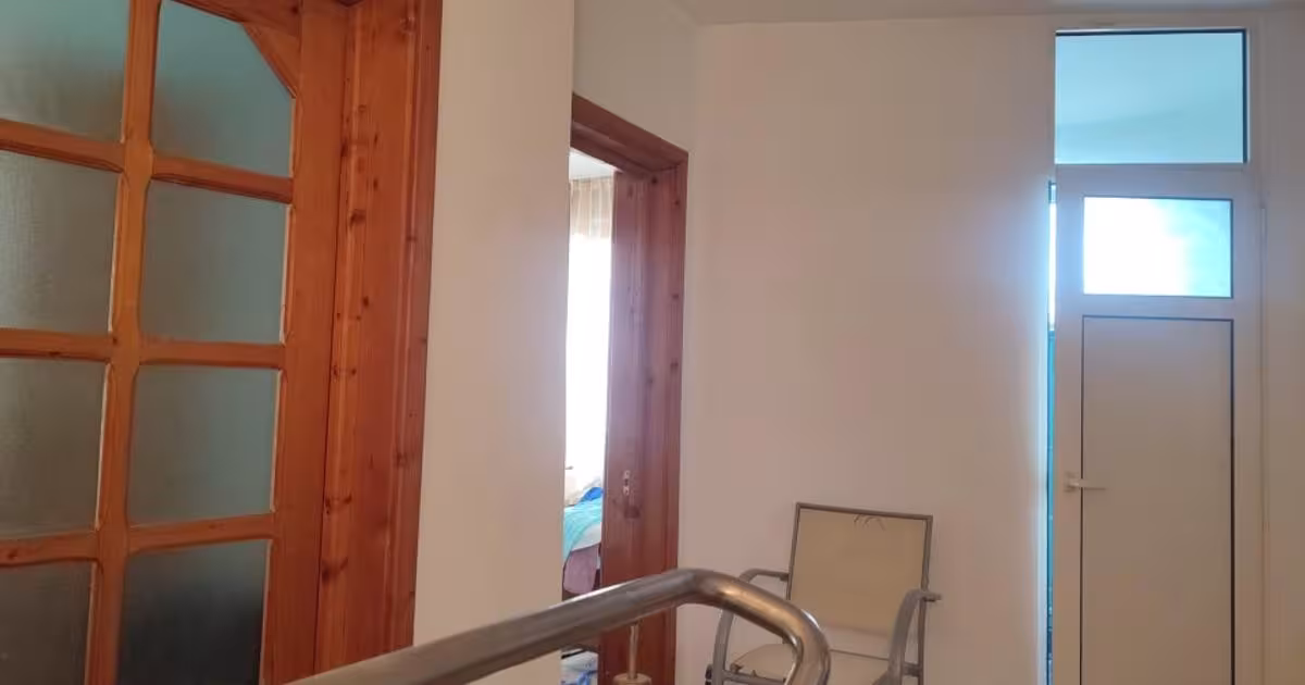 Casă individuală 97 mp cu 5 camere în zona 1 Decembrie, Buzău