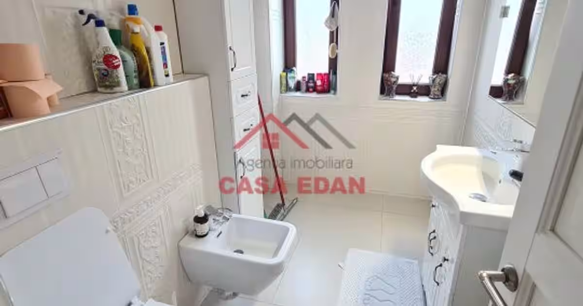 Casă individuală 180 mp cu 7 camere în Câmpina
