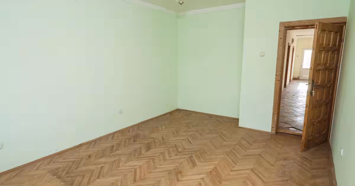 Oportunitate Exclusivă de Investiție în Câmpina Muscel Vila 12+ camere 750 mp