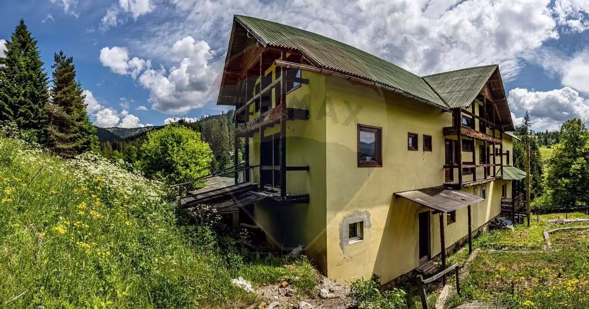 Casă individuală cu 20 camere în zona Central, Câmpulung Moldovenesc