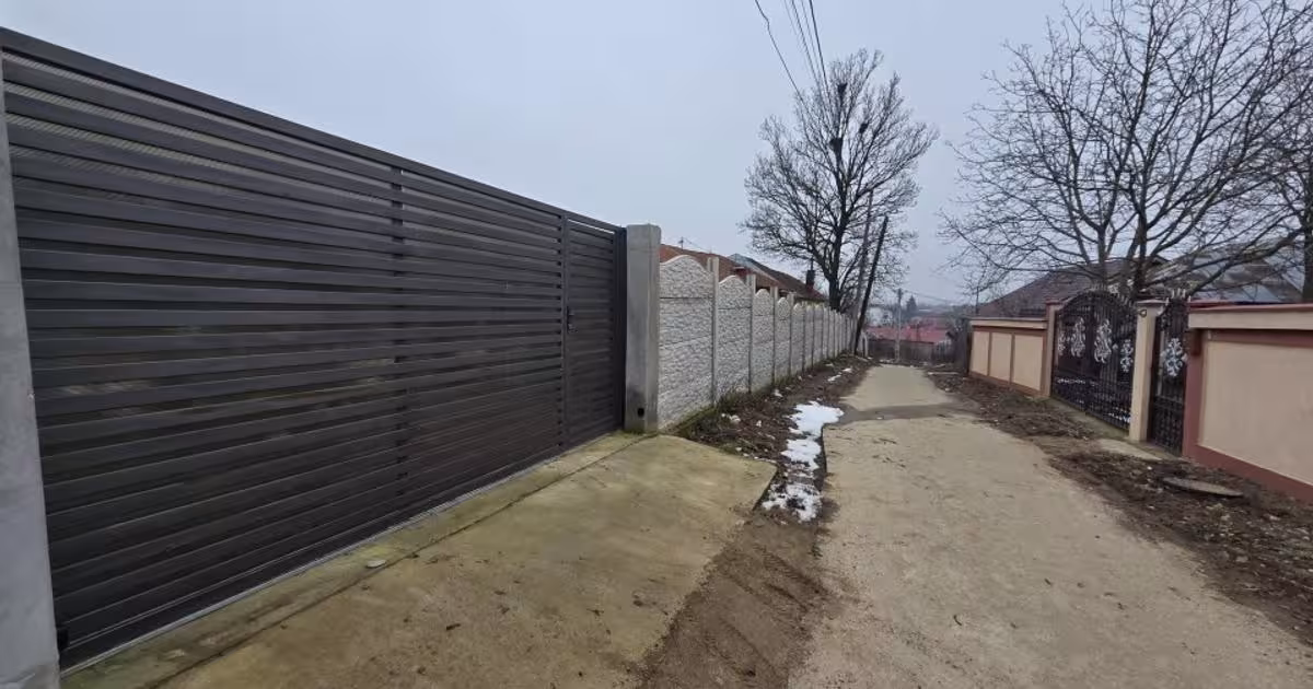 Casă individuală 60 mp cu 2 camere în Cartojani