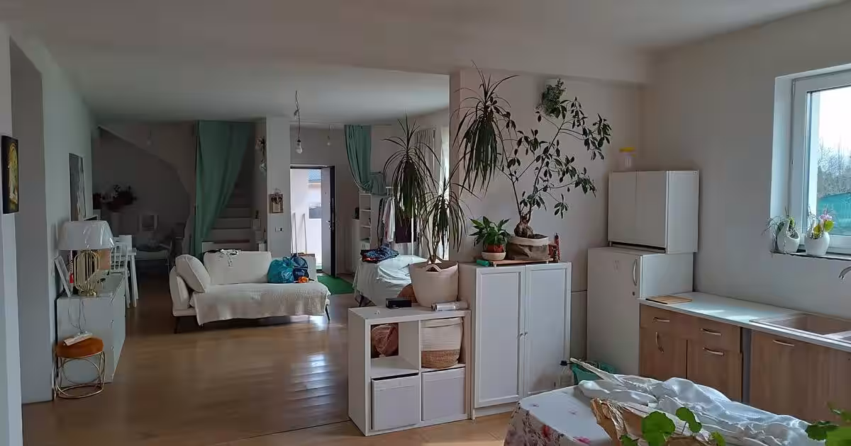Casă individuală 121 mp cu 3 camere în Clinceni