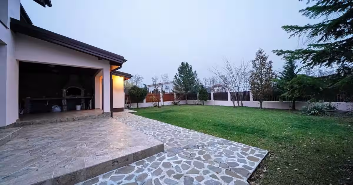 Casă individuală 340 mp cu 6 camere în Corbeanca