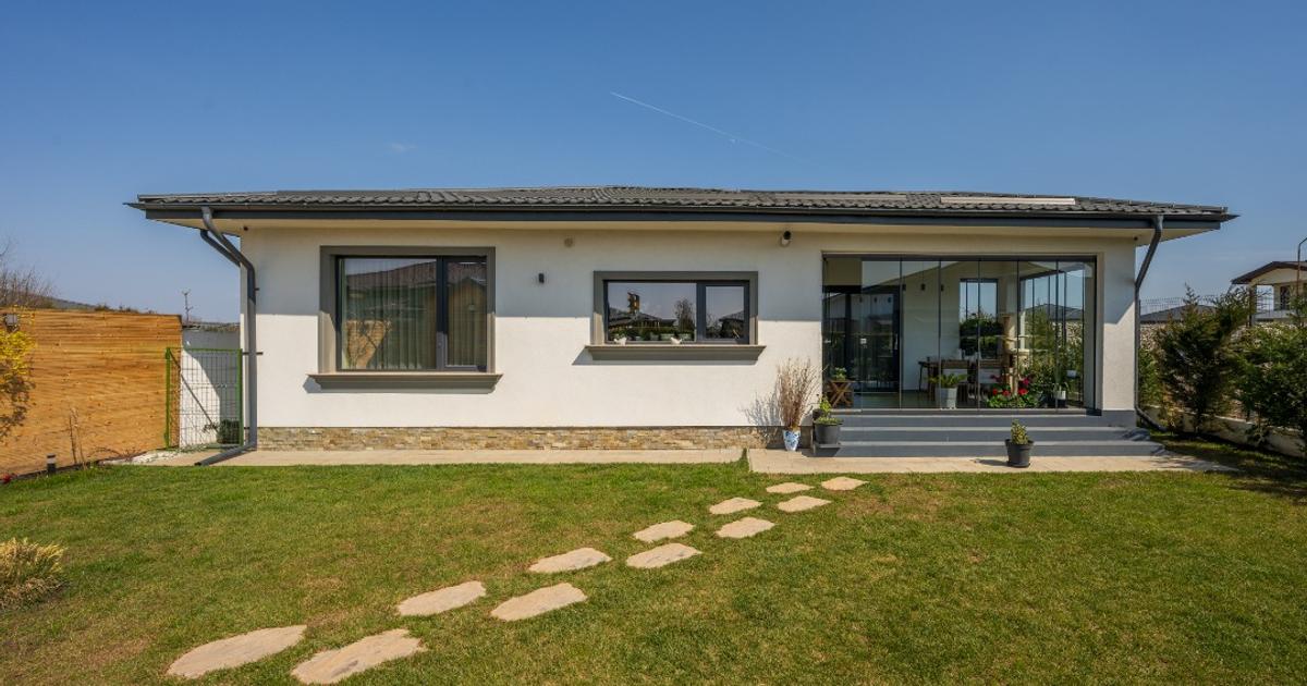 Casă individuală 105 mp cu 4 camere în Corbeanca