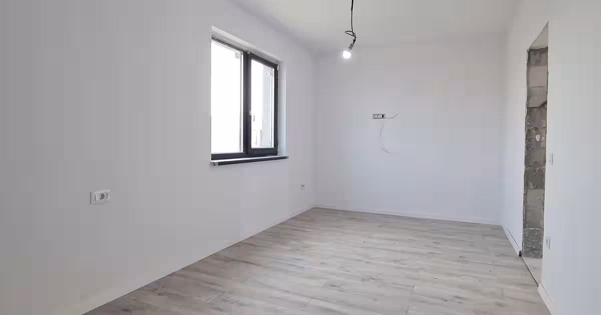 Vila D+P+M  Sat Costi ( Floricultura) cu bransamente la utilitati