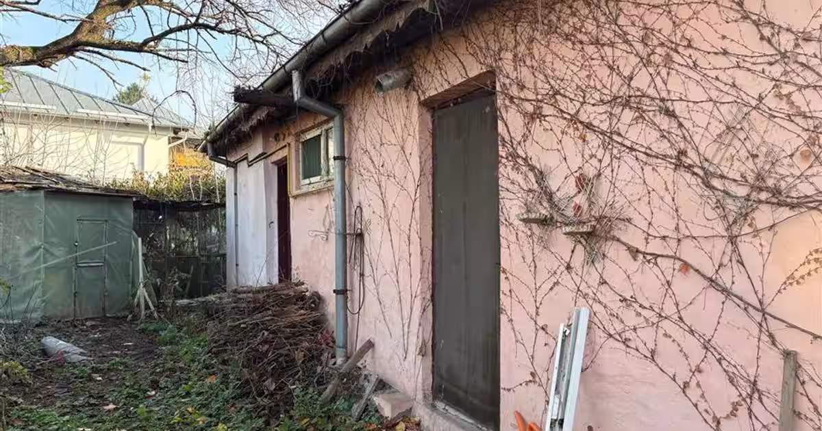 Casă individuală 90 mp cu 3 camere în zona Central, Craiova