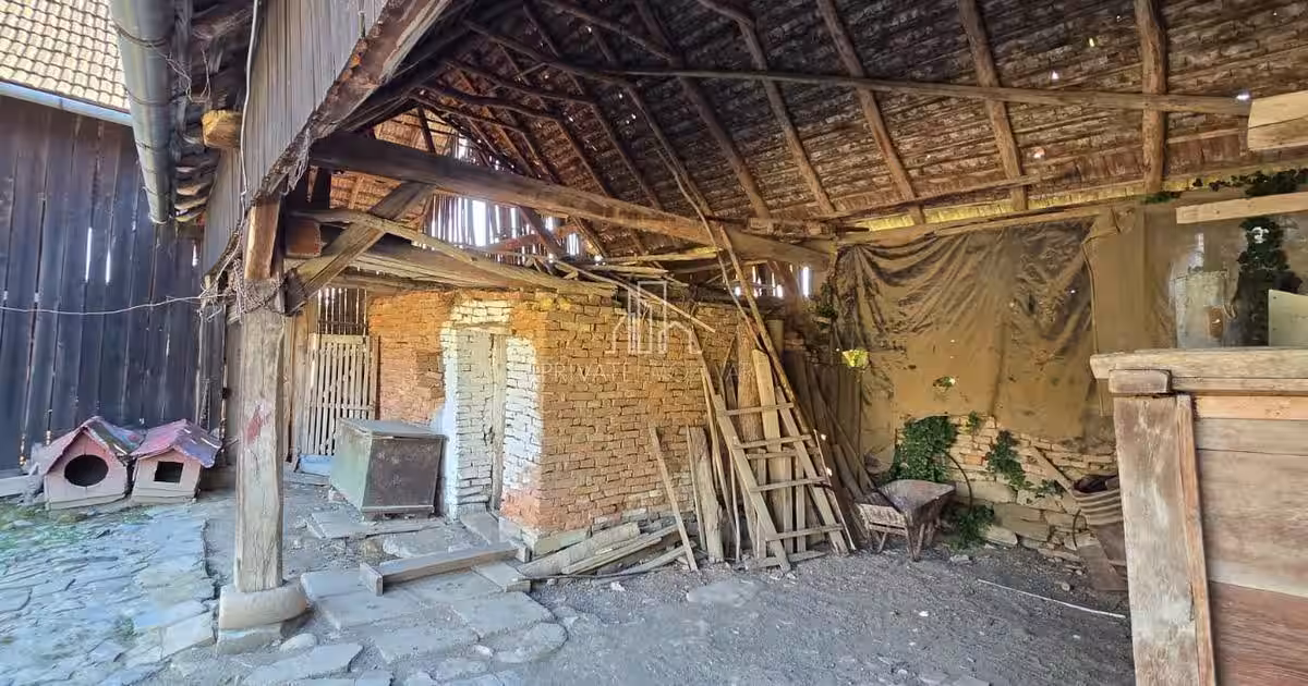 Casă individuală 120 mp cu 4 camere în Daia (Apold)