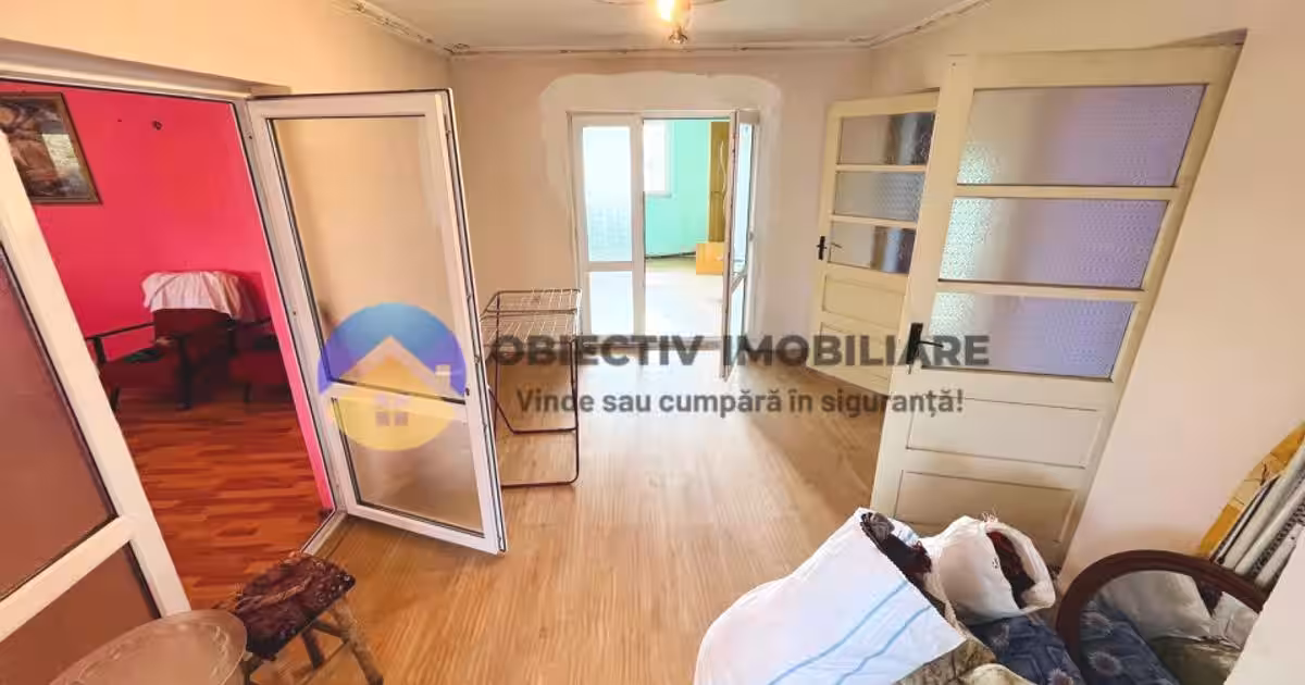 Casă individuală 120 mp cu 7 camere în Dobreni