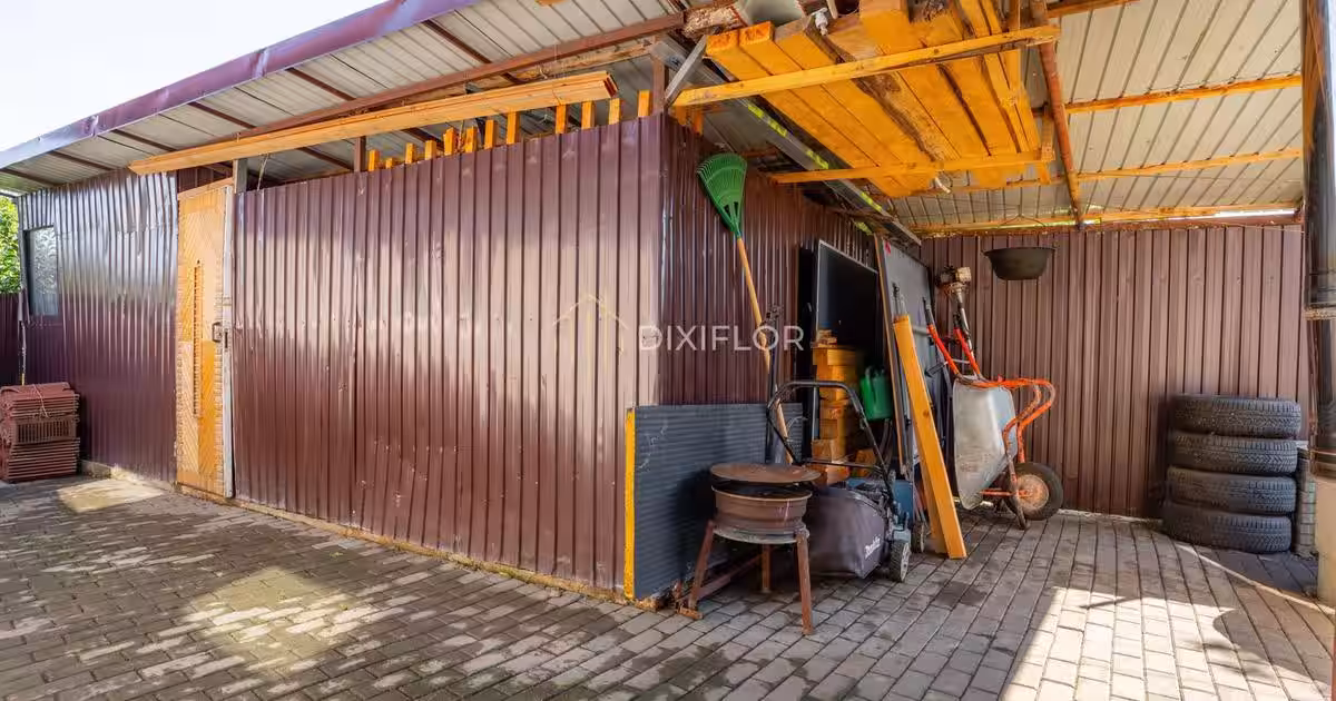 Casă individuală 150 mp cu 3 camere în Ernei