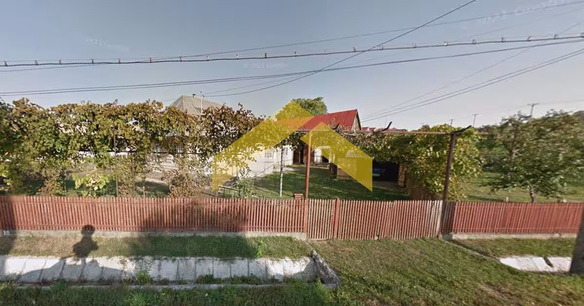 Casă individuală 100 mp cu 4 camere în Fălticeni