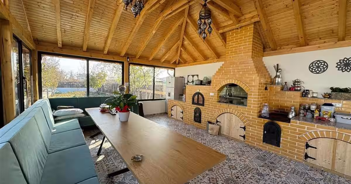 Casă individuală cu 9 camere în zona Exterior Sud, Focșani