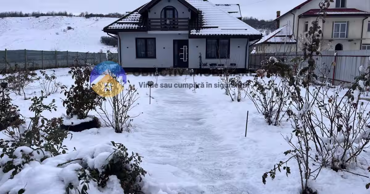 Casă individuală 81.6 mp cu 5 camere în Girov