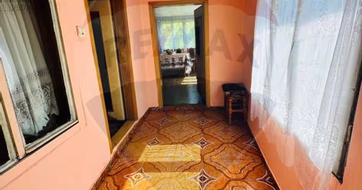 Casă individuală 50 mp cu 2 camere în Hărnicești