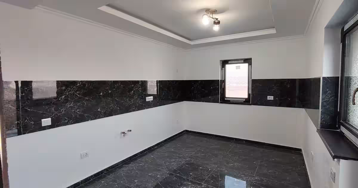Casă individuală 146 mp cu 4 camere în Hlincea