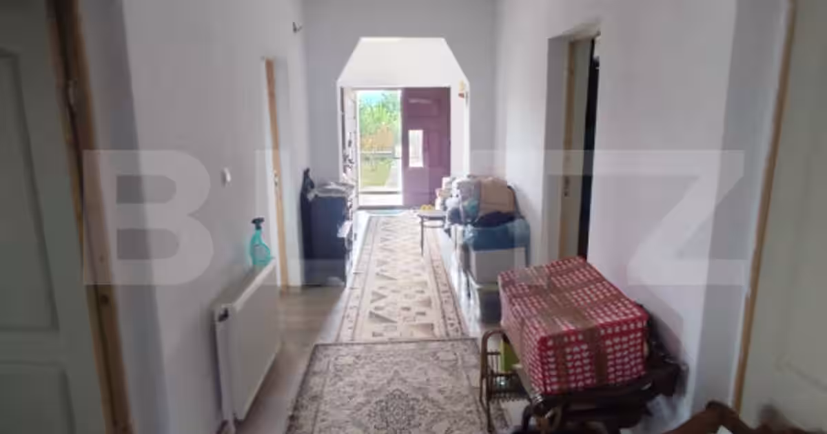 Casă individuală 271 mp cu 5 camere în zona Tomești, Iași
