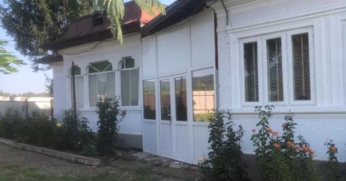 Casă individuală 121 mp cu 5 camere în Jariștea