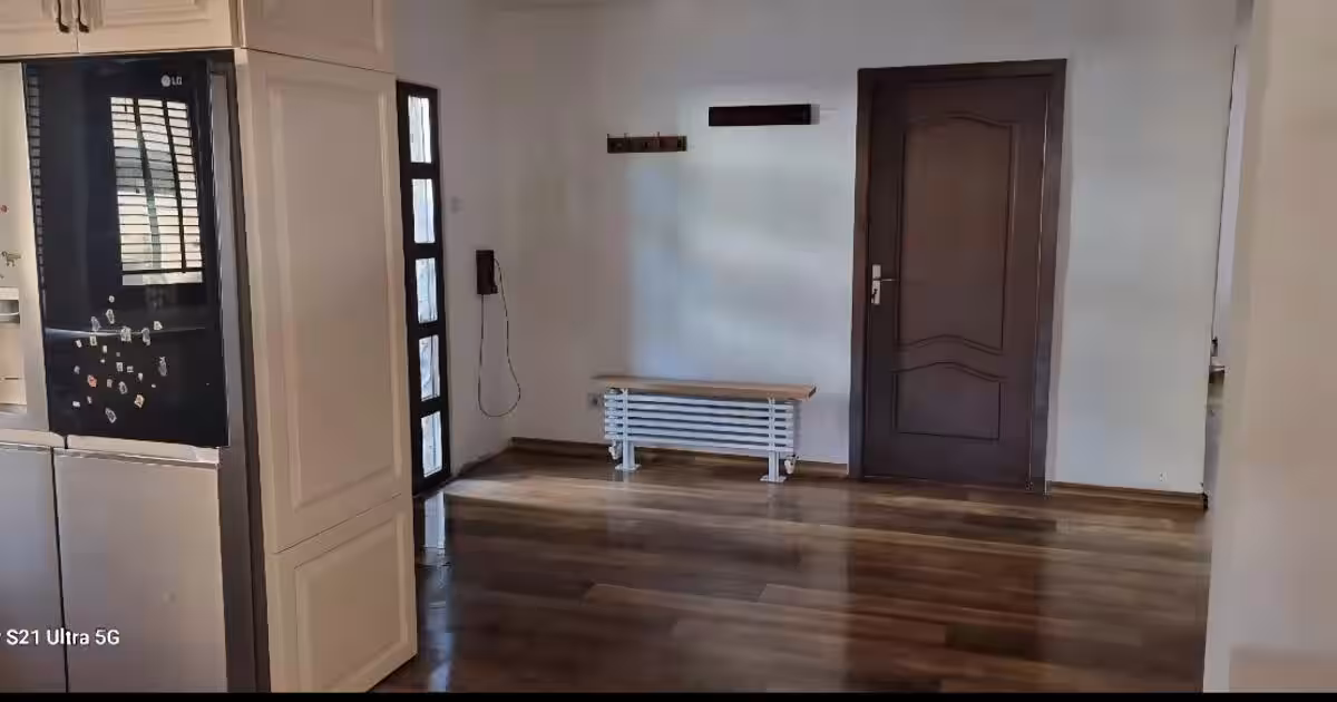 Casă individuală 221 mp cu 4 camere în Jilava