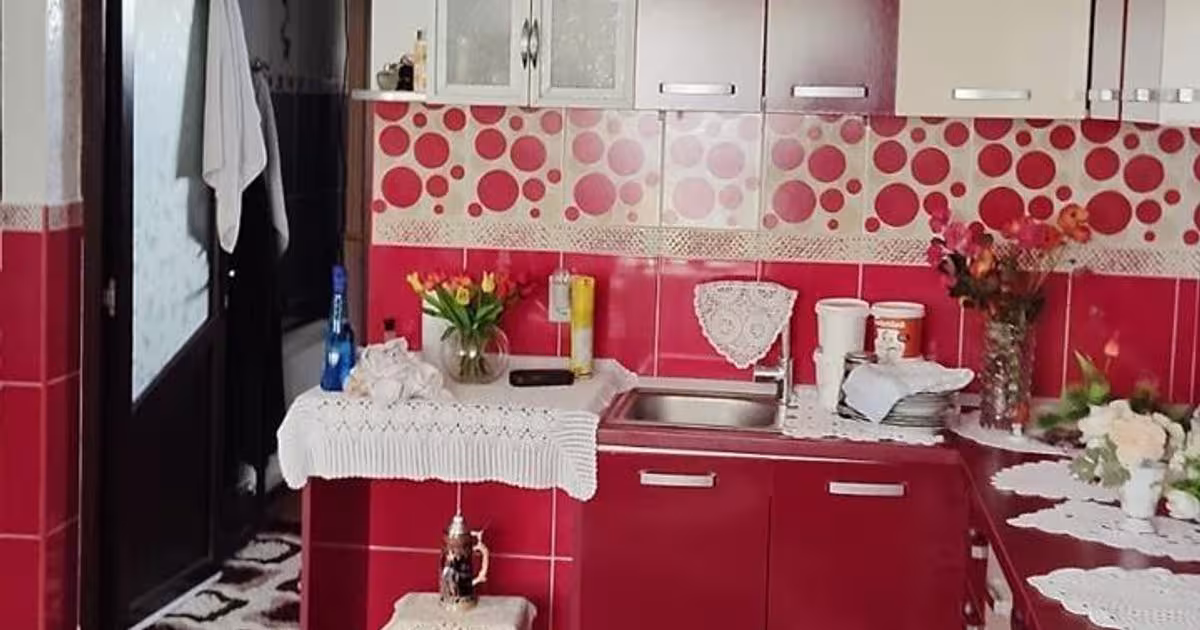 Casă individuală cu 6 camere în zona Central, Liteni