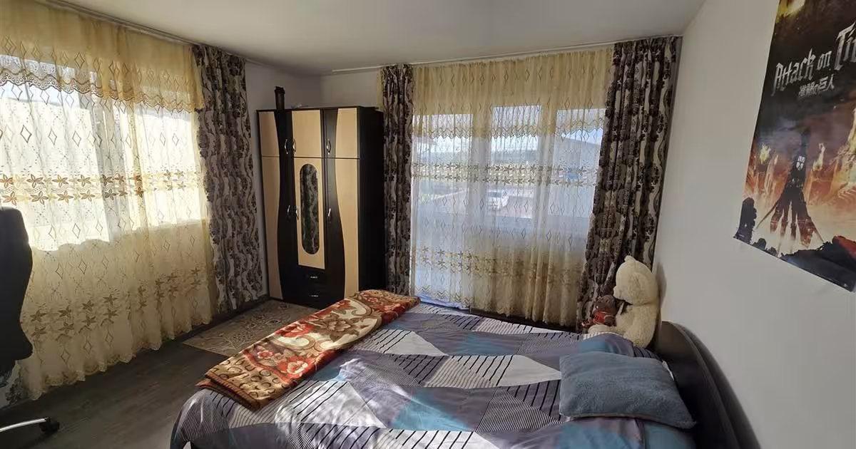 Casă individuală cu 5 camere în Luncușoara