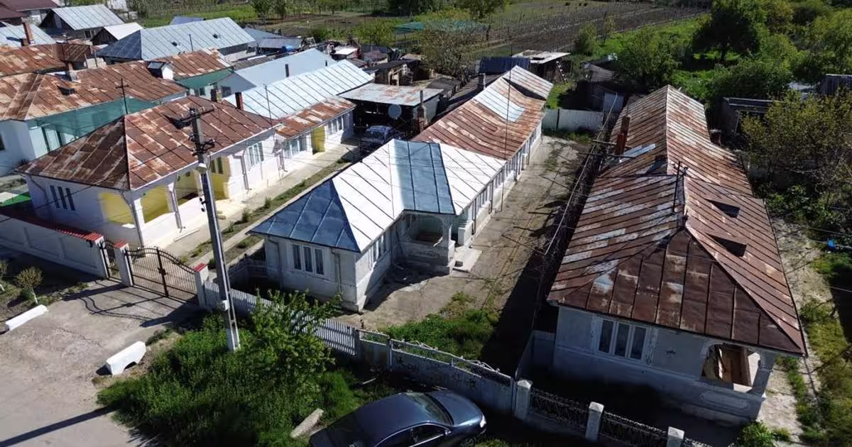 Casă individuală cu 4 camere în Milcovul