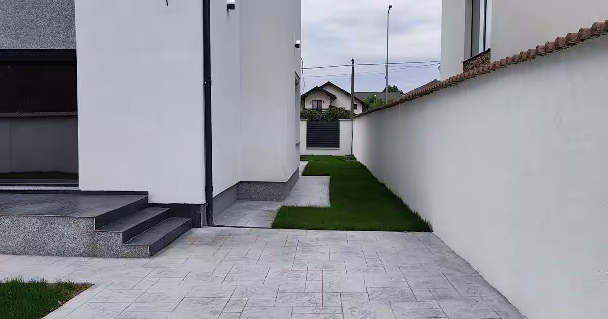 FARA COMISIOANE in Mogosoaia casa regim P+1+M gata finisata utilitati curent 380